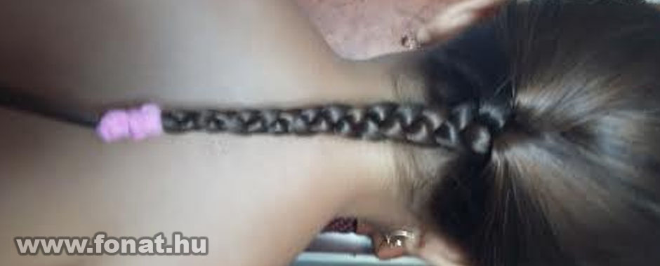 afro fonás, hajtincs, fodrászkodás, divatos haj befont haj, hajfonások, divatos hajkoronák, hullámos haj